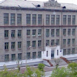 Школа 62 в 2000 году Школа 62 в 2000 году